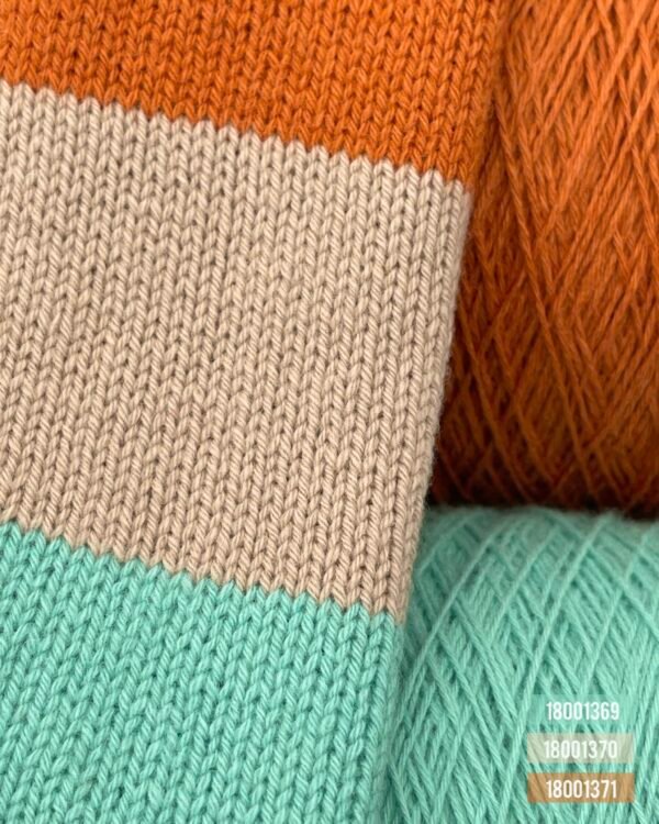 50% Super Fine Kid Mohair, 18% Merino wool, 32% Polyamide - Image 2