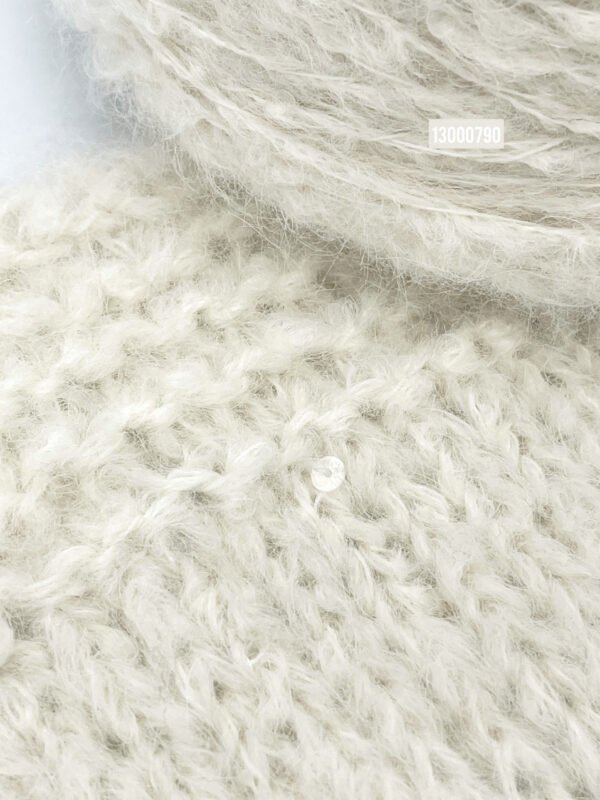 39% Mohair, 39% Alpaca wool, 11% Merino wool, 3% Cashmere wool, 8% Polyamide, Sequins - Image 2