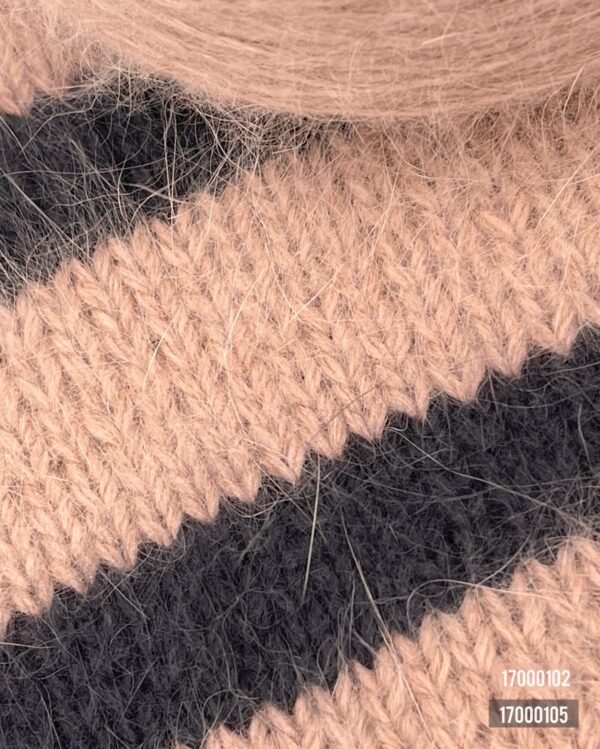 80% Angora wool, 20% Polyamide - Image 2
