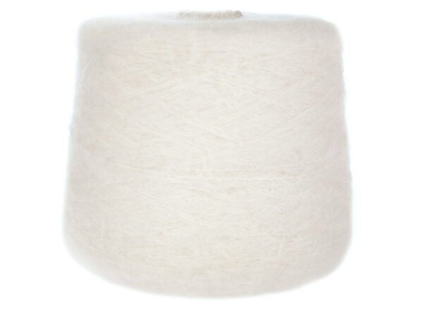 79% Suri Baby Alpaca, 17% Merino wool, 4% Polyamide