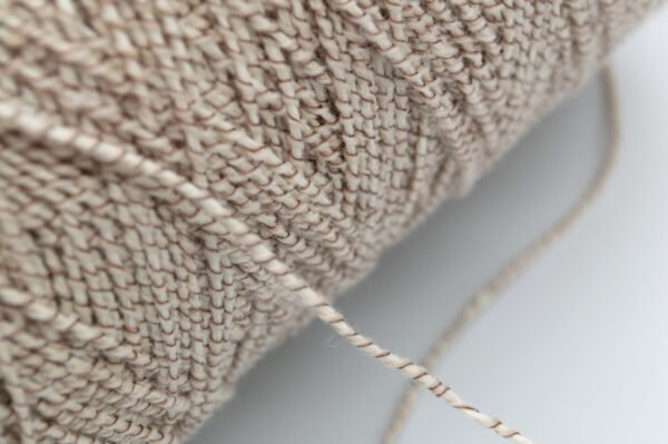 64% Merino, 29% Cashmere, 6% Silk, 1% Polyamide - Image 2