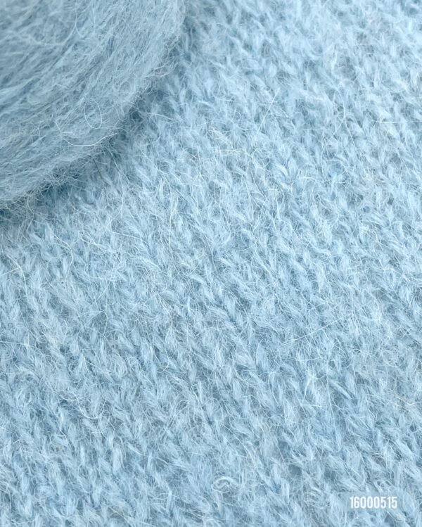 68% Alpaca, 20% Mohair, 12% Polyamide - Image 2