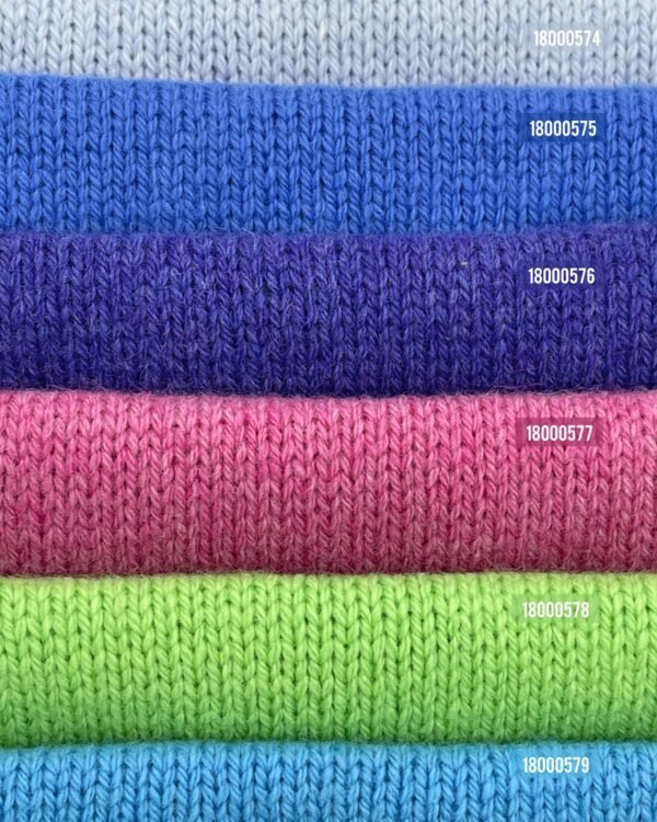 70% Extra Fine Merino Wool, 30% Cashmere wool - Image 2