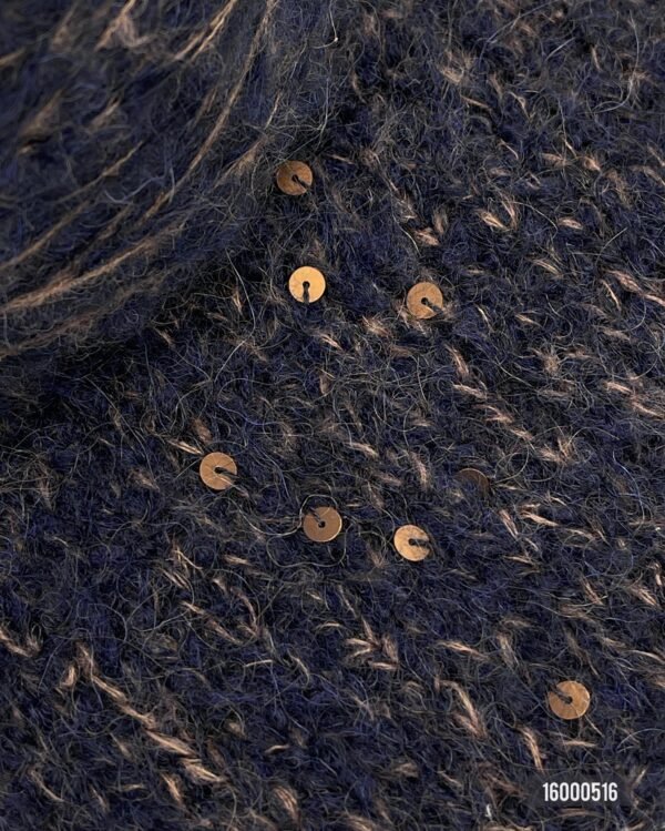 35% Baby Alpaca wool, 31% Cashmere wool, 16% Polyamide, 8% Mohair, 6% Alpaca, 2% Merino wool, 2% Silk, Sequins - Image 2