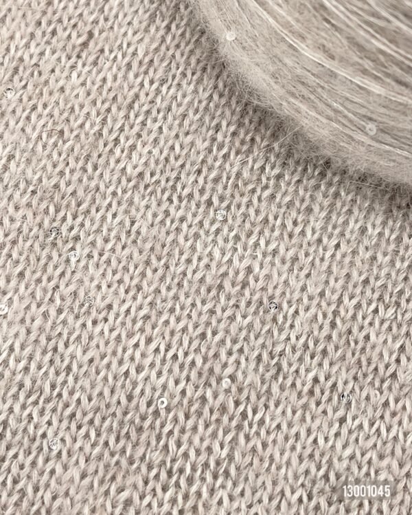 51% Kid Mohair, 14% Silk, 8% Cashmere wool, 8% Merino wool, 18% Polyamide, 1% Lurex, Sequins - Image 2