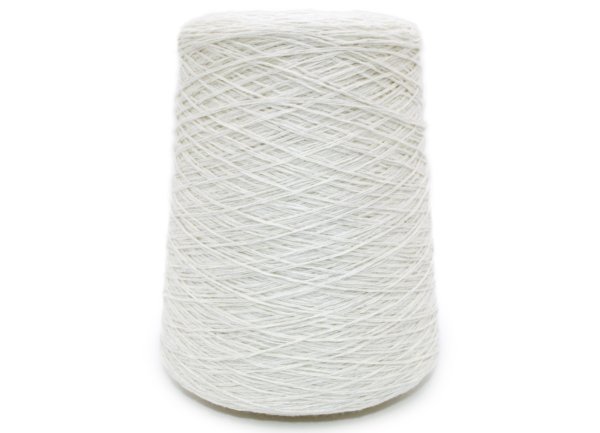60% Merino wool, 30% Cashmere wool, 10% Silk (124 gr.)