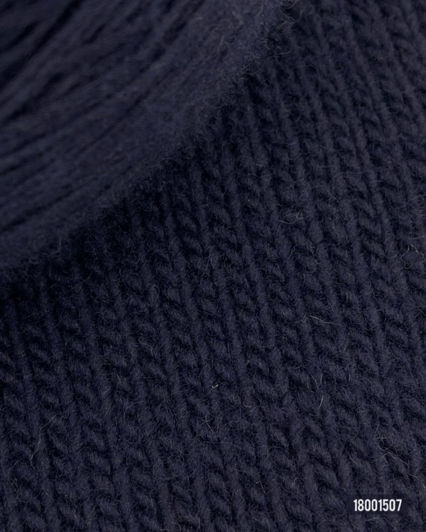 100% Extra Fine Merino wool - Image 2