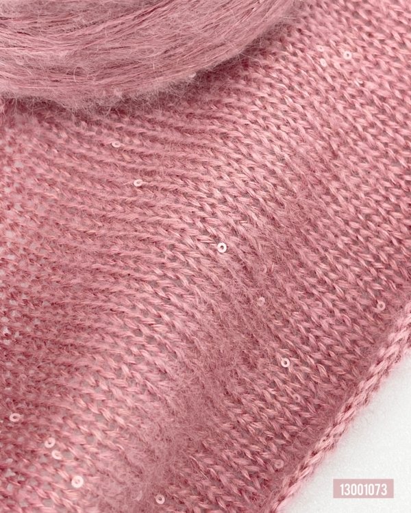 53% Kid Mohair, 13% Silk, 12% Cashmere wool, 3% Merino wool, 19% Polyamide, Sequins - Image 2