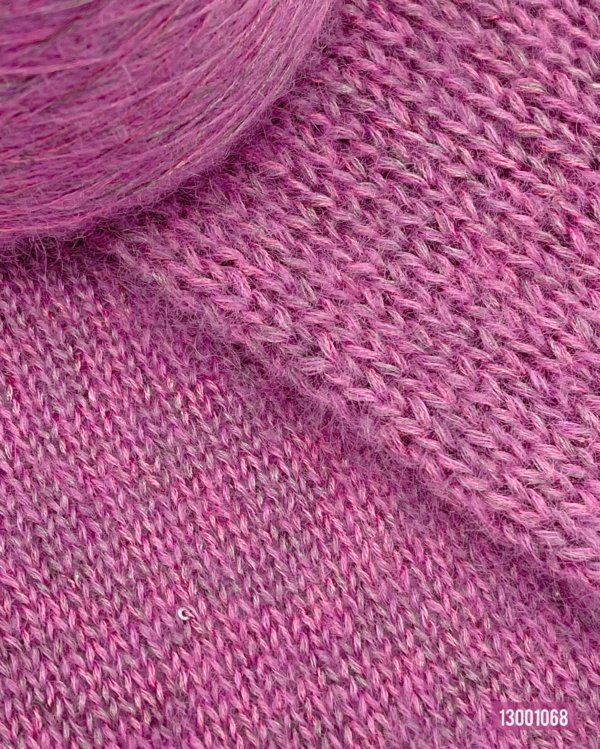 41% Kid Mohair, 23% Silk, 12% Cashmere wool, 5% Merino wool, 19% Polyamide, Sequins - Image 2