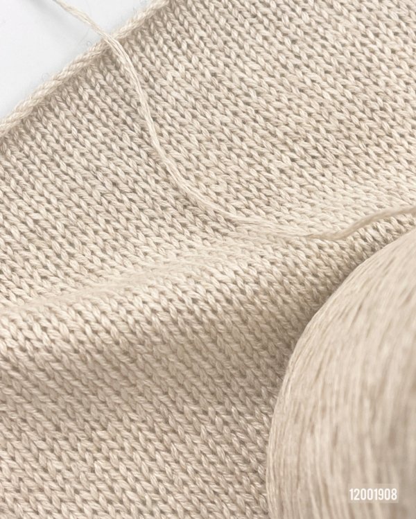 50% Cashmere wool, 50% Silk - Image 2