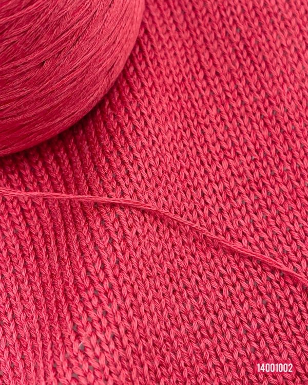 83% Cotton, 9% Cashmere wool, 8% Silk - Image 2